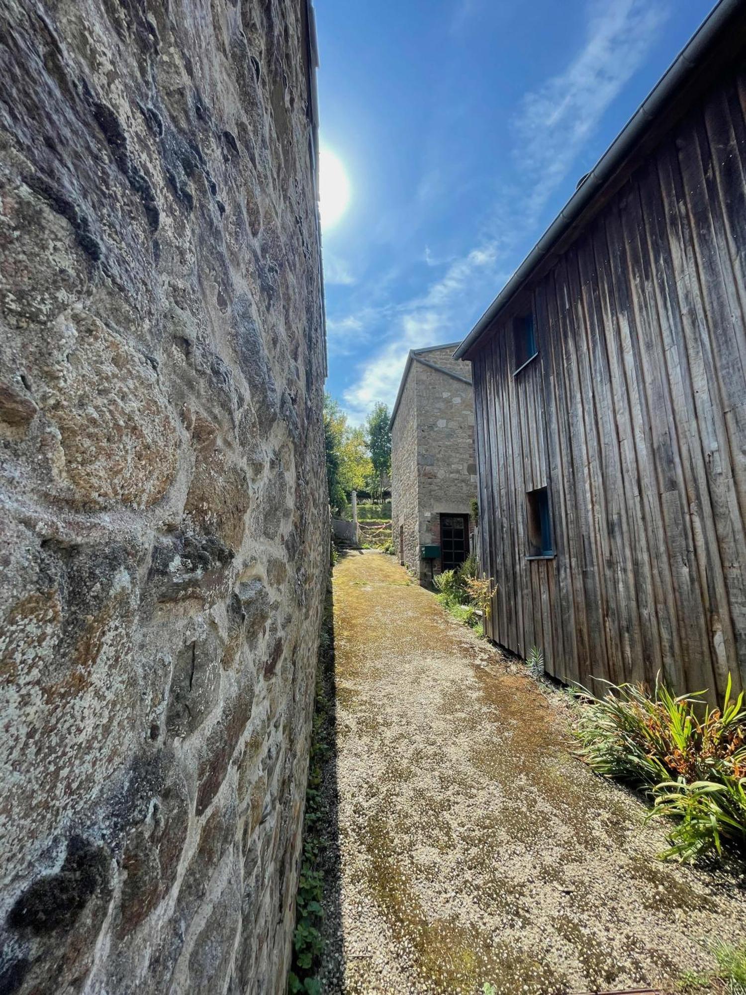Impasse Des Mysteres - La Maison Des Sorciers Lehon/Dinan Exterior photo